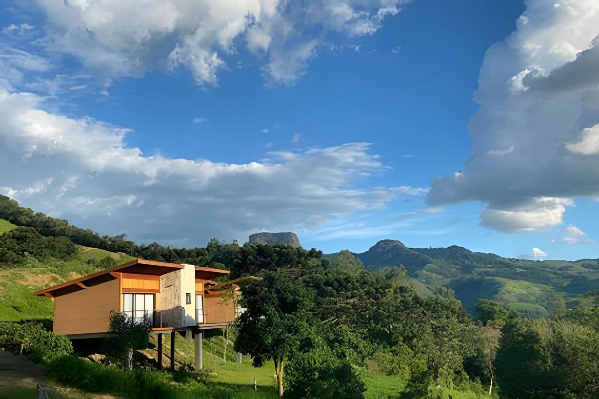 Chales Suites Gorjeios Da Mantiqueira São Bento do Sapucaí Exterior photo